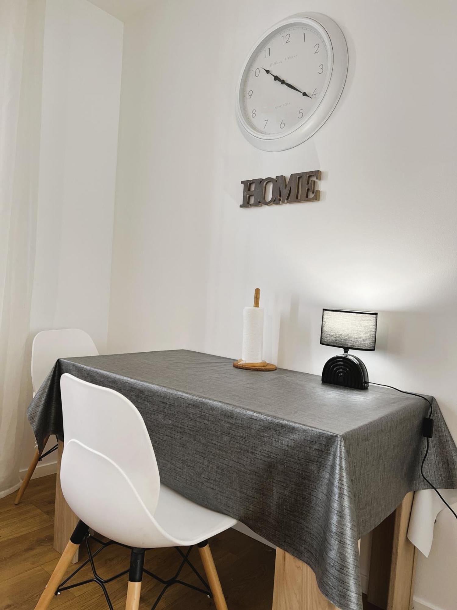 Rm-0 - Appartement F2 Au Rdc A Mulhouse Pour 1-2 Pers Exterior photo